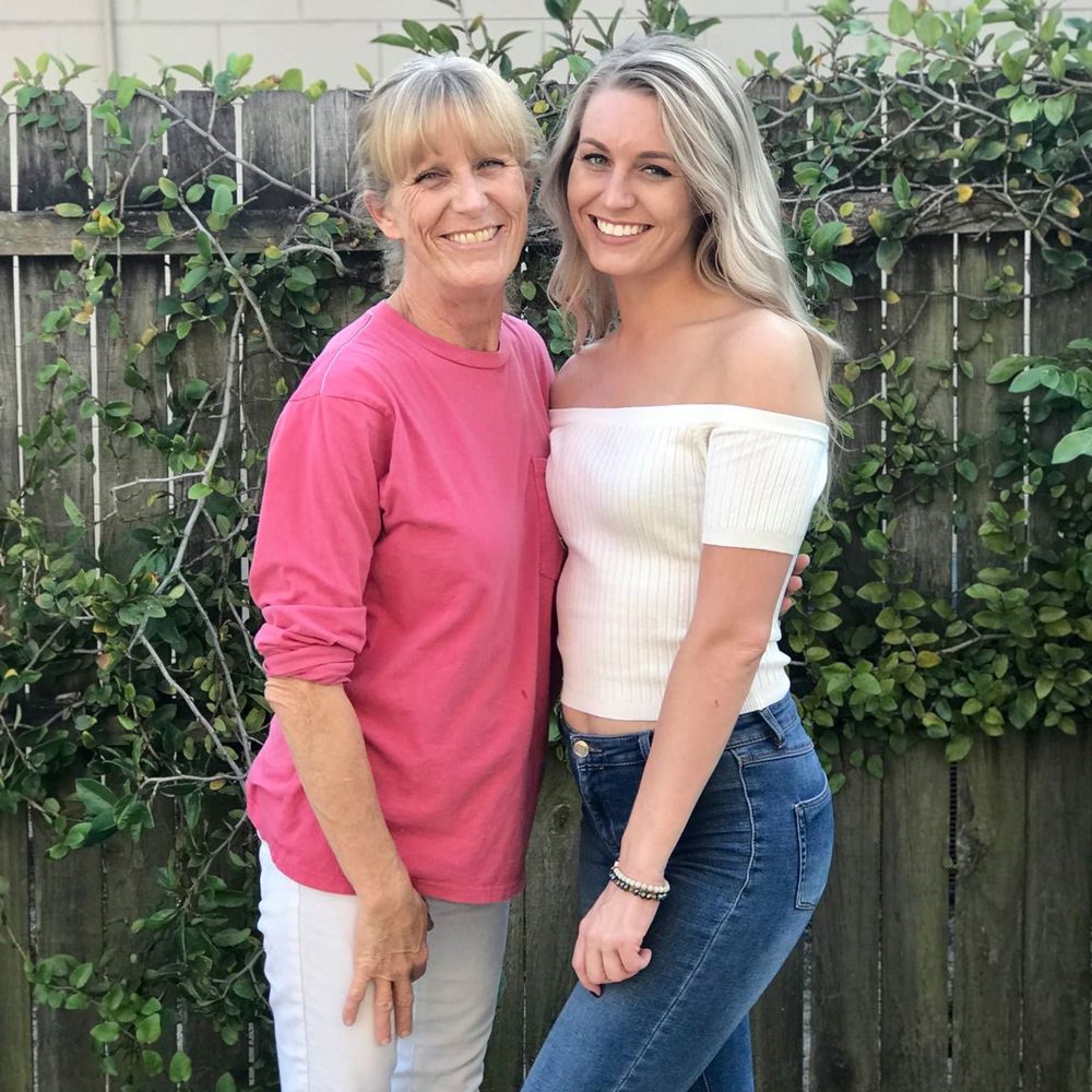 Meet your Posher, Becca